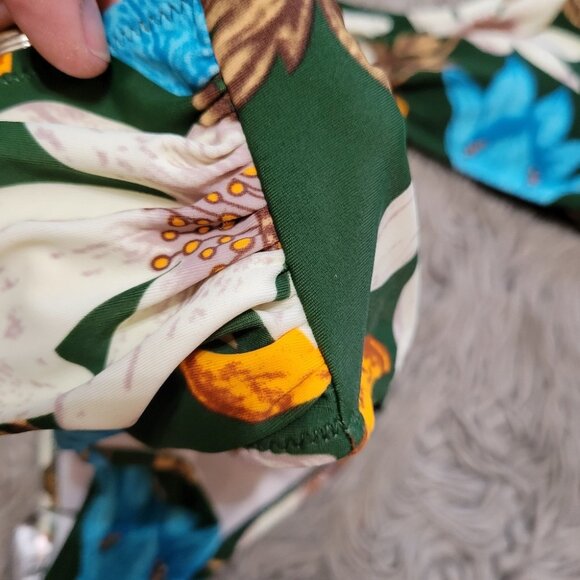Dark Green Floral Bikini - Picture 4 of 7